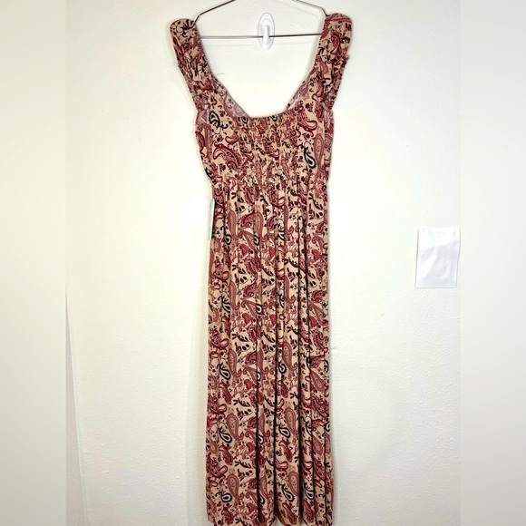 🆕 Justify Pink & Tan Patterned Dress with Front Tie Peak-a-boo - Picture 10 of 15